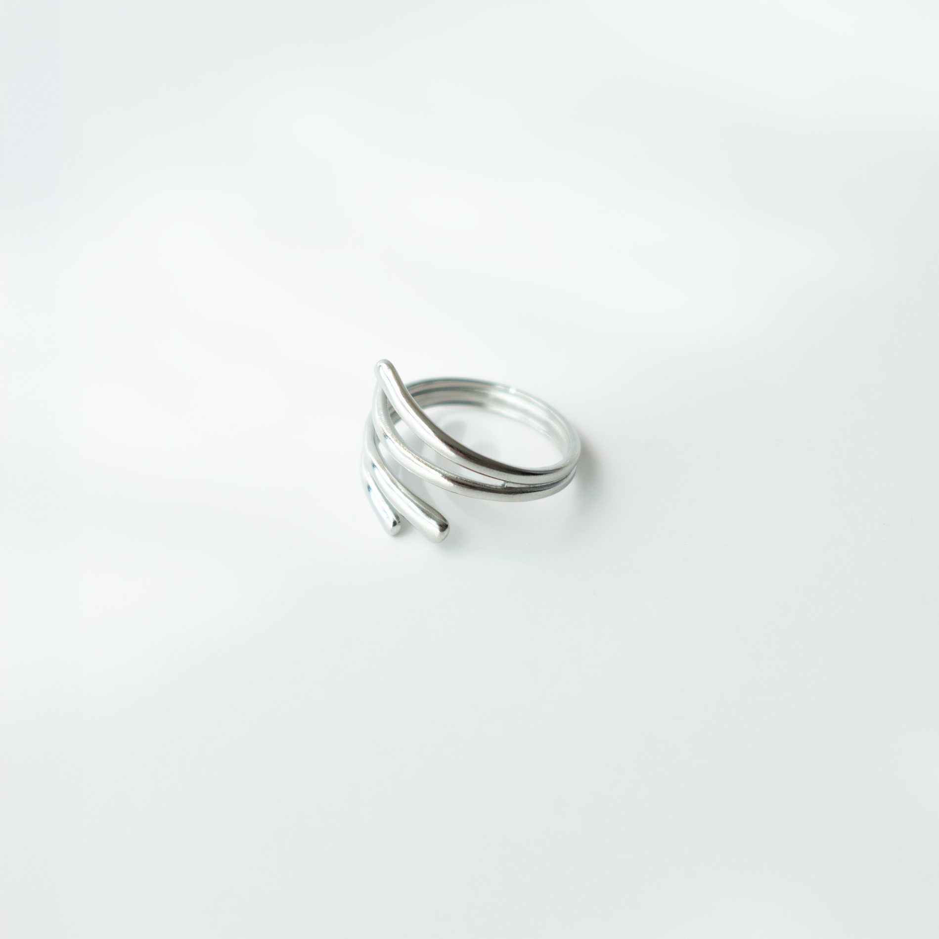 Glimpse Ring