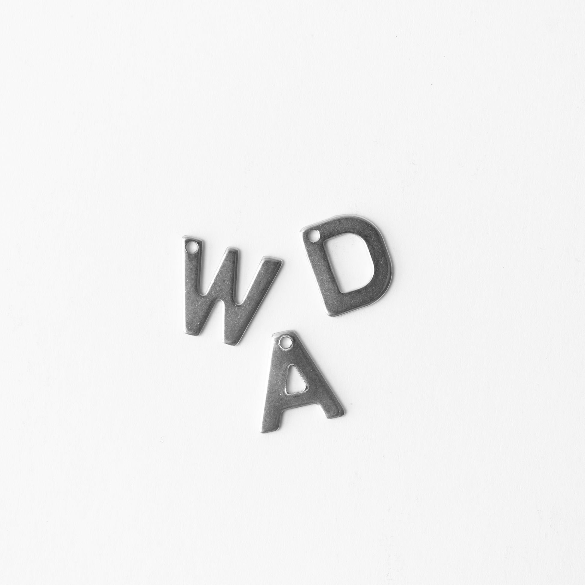 Letras Plateadas